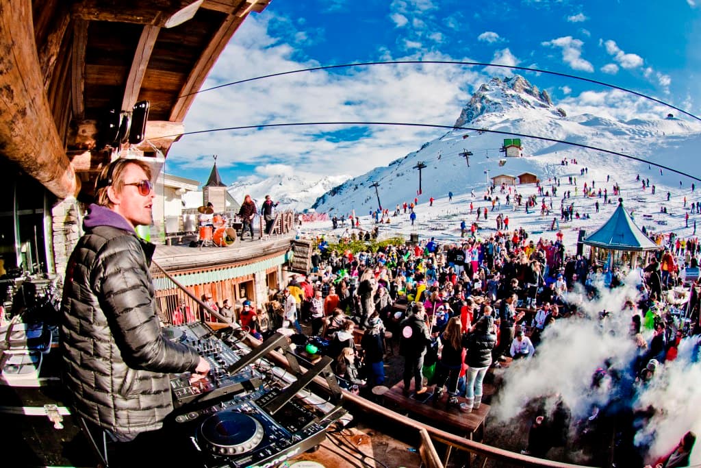 DJ at Val d'Isère après-ski