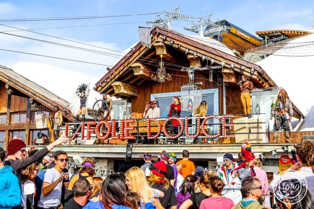 Luxury ski lifestyle in Aspen with Porsche